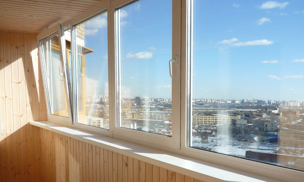 Можно ли остеклять балконы и лоджии в 2022 году? - Уютные окна